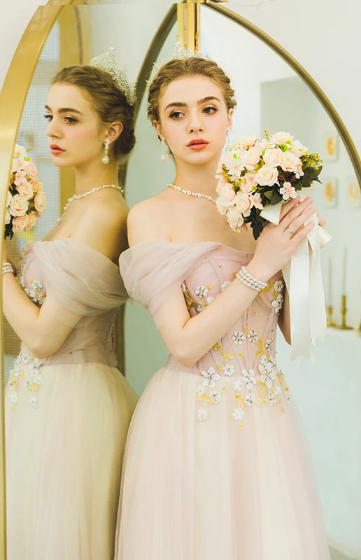 Chic / Beautiful Blushing Pink Evening Dresses  2019 A-Line / Princess Off-The-Shoulder Rhinestone Lace Flower Sleeveless Backless Floor-Length / Long Formal Dresses