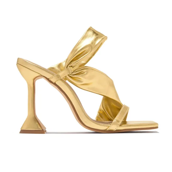 Chic / Beautiful Gold Street Wear Womens Sandals 2021 9 cm Stiletto Heels Open / Peep Toe Sandals High Heels