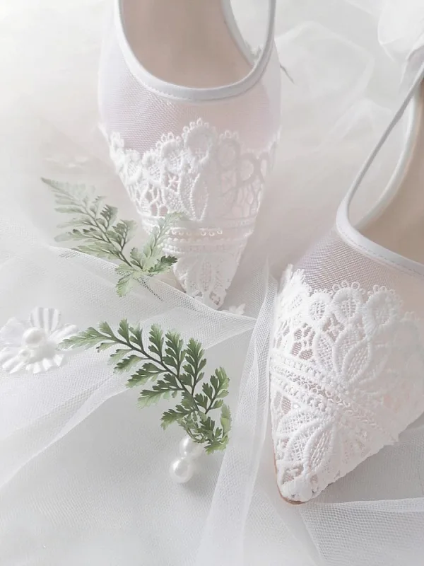 Elegant White Lace Flower Wedding Shoes 2021 Leather Bow 6 cm Stiletto Heels Pointed Toe Wedding Pumps High Heels