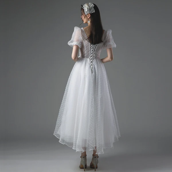 Simple Blanche Courte Robe De Mariée 2021 Princesse Encolure Carrée Manches Courtes Dos Nu Mariage