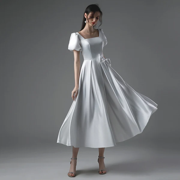 Schlicht Ivory / Creme Satin Brautkleider / Hochzeitskleider 2021 A Linie Eckiger Ausschnitt Kurze Ärmel Schleife Rückenfreies Wadenlang Hochzeit