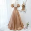 Élégant Champagne Robe De Bal Princesse 2021 Encolure Carrée Volants Manches Courtes Dos Nu Longue Robe De Ceremonie