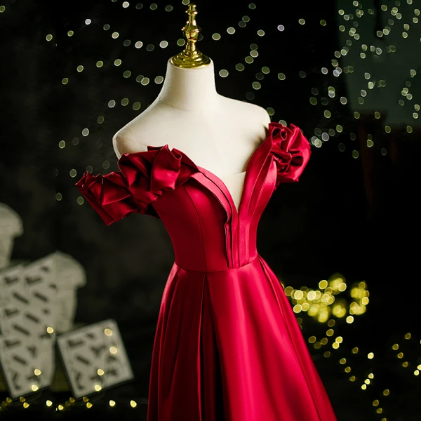 Elegant Burgundy Satin Prom Dresses 2021 A-Line / Princess Off-The-Shoulder Sleeveless Backless Floor-Length / Long Formal Dresses