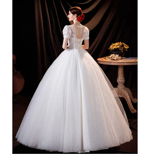 Charming Ivory Beading Wedding Dresses 2021 Ball Gown V-Neck Lace Flower Appliques Sequins Short Sleeve Backless Floor-Length / Long Wedding