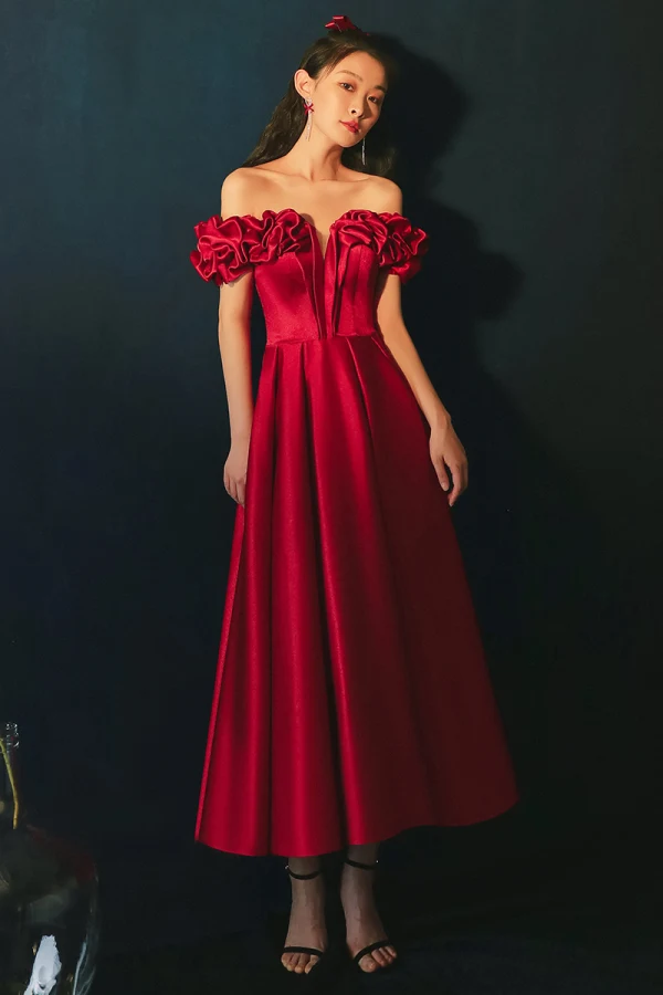 Charming Burgundy Prom Dresses 2021 A-Line / Princess Ruffle Off-The-Shoulder Short Sleeve Backless Floor-Length / Long Prom Formal Dresses