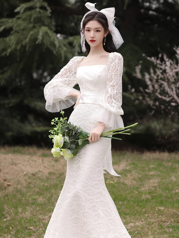 Charmant Ivory / Creme Spitze Blumen Brautkleider / Hochzeitskleider 2021 Meerjungfrau Eckiger Ausschnitt Schleife Glockenhülsen Rückenfreies Sweep / Pinsel Zug Hochzeit