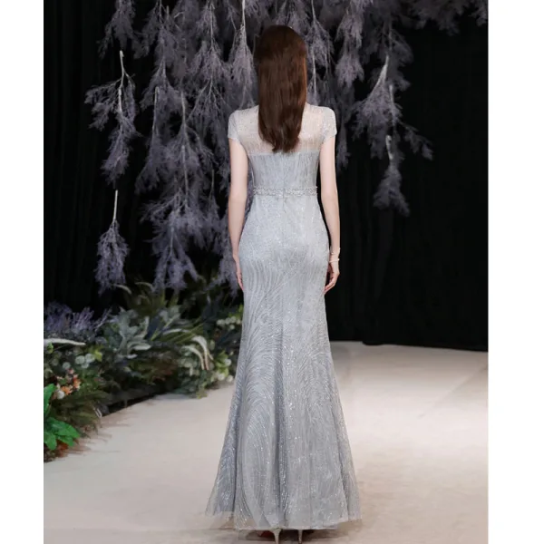Charming Silver Grey Beading Evening Dresses 2021 Trumpet / Mermaid Scoop Neck Pearl Sequins Short Sleeve Floor-Length / Long Formal Dresses