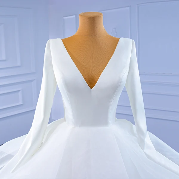 Vintage Weiß Satin Fallende Rüsche Brautkleider / Hochzeitskleider 2021 Ballkleid V-Ausschnitt Lange Ärmel Hof-Schleppe Hochzeit