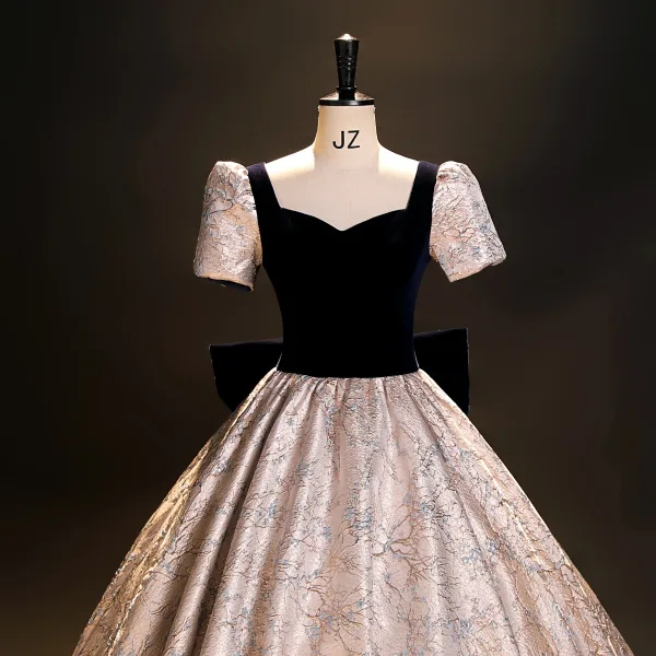 Elegant Black Printing Prom Dresses 2023 Ball Gown Square Neckline Short Sleeve Backless Floor-Length / Long Prom Formal Dresses