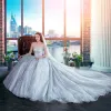 Lyx Silver Bröllopsklänningar 2018 Prinsessa Glittriga / Glitter Älskling Halterneck Ärmlös Royal Train Bröllop
