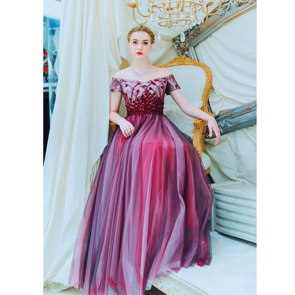 Charmant Bordeaux Robe De Soirée 2019 Princesse De l'épaule Perlage En Dentelle Fleur Appliques Manches Courtes Dos Nu Longue Robe De Ceremonie