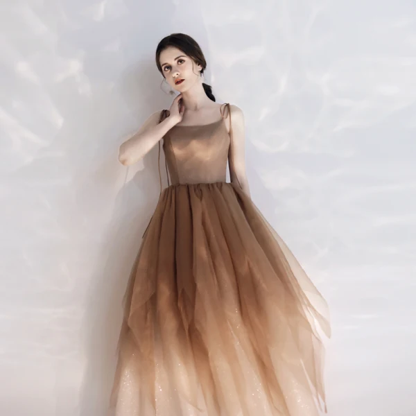 Chic / Belle Marron de retour Robe De Graduation 2019 Princesse Bretelles Spaghetti Noeud Sans Manches Dos Nu Longueur Cheville Robe De Ceremonie