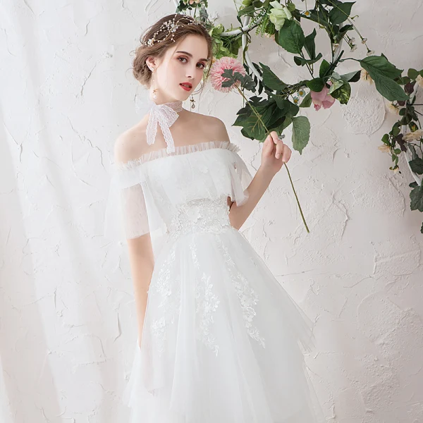 Light White Beach Wedding Dresses 2019 A-Line / Princess Off-The-Shoulder Pearl Lace Flower Appliques Short Sleeve Backless Floor-Length / Long