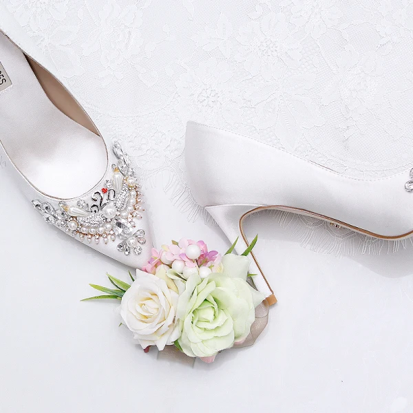 Charming Ivory Wedding Shoes 2019 Leather Satin Beading Pearl Rhinestone 9 cm Stiletto Heels Pointed Toe Wedding Pumps