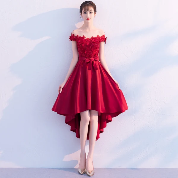 Chic Bordeaux Robe De Cocktail 2019 Princesse Encolure Dégagée En Dentelle Fleur Appliques Perle Paillettes Noeud Manches Courtes Asymétrique Robe De Ceremonie