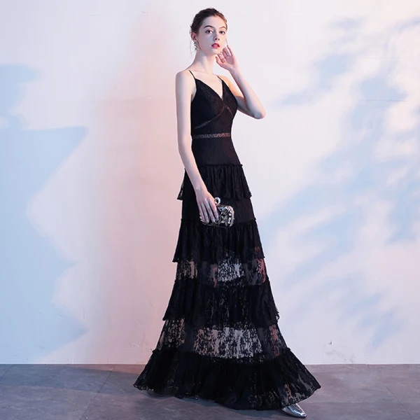 Sexy Noire Robe De Soirée 2020 Princesse Bretelles Spaghetti En Dentelle Sans Manches Dos Nu Longue Robe De Ceremonie