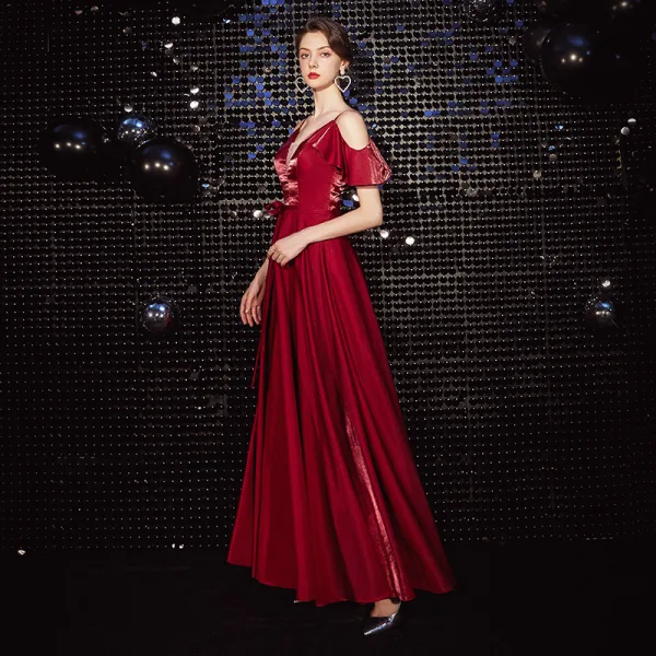 Chic / Belle Bordeaux Robe De Soirée 2020 Princesse Bretelles Spaghetti Noeud Manches Courtes Dos Nu Longue Robe De Ceremonie