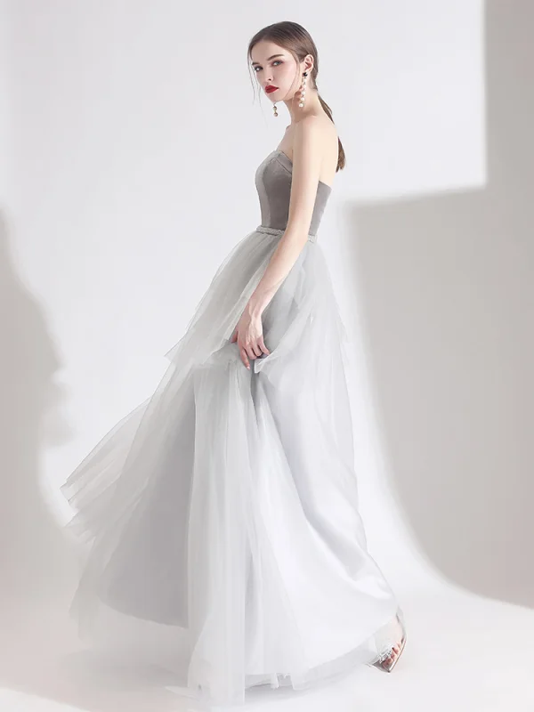 Elegant Grey Evening Dresses  2020 A-Line / Princess Suede Strapless Beading Sleeveless Backless Floor-Length / Long Formal Dresses