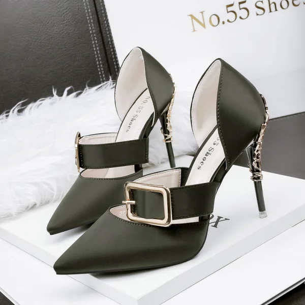 Simple Rouge Désinvolte Chaussures Femmes 2019 Boucle 10 cm Talons Aiguilles À Bout Pointu Talons Hauts
