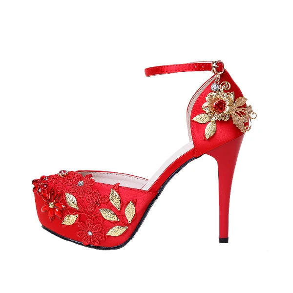 Fashion Red Wedding Shoes 2020 Satin Ankle Strap Rhinestone Lace Flower 14 cm Stiletto Heels Pointed Toe Wedding High Heels