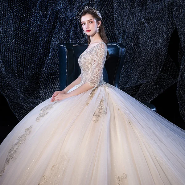 Luxe Champagne Robe De Mariée 2020 Robe Boule V-Cou Perlage Paillettes En Dentelle Fleur 1/2 Manches Dos Nu Royal Train
