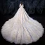 Luxe Champagne Robe De Mariée 2020 Princesse Encolure Dégagée Fait main Perlage Perle Paillettes En Dentelle Fleur Manches Courtes Dos Nu Royal Train