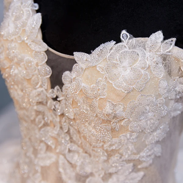 High End Champagner Handgefertigt Perlenstickerei Brautkleider / Hochzeitskleider 2020 Ballkleid Off Shoulder Spitze Blumen Ärmellos Rückenfreies Fallende Rüsche Königliche Schleppe