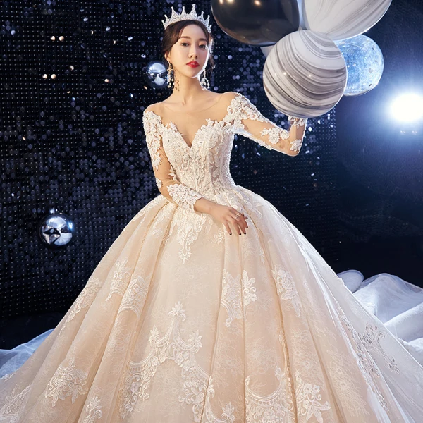 Luxe Champagne Robe De Mariée 2020 Robe Boule Encolure Dégagée Perlage Paillettes En Dentelle Fleur 3/4 Manches Dos Nu Royal Train