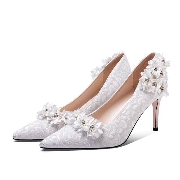 Charming Ivory Wedding Shoes 2020 Tulle Rhinestone Appliques Lace Flower 7 cm Stiletto Heels Pointed Toe Wedding Pumps