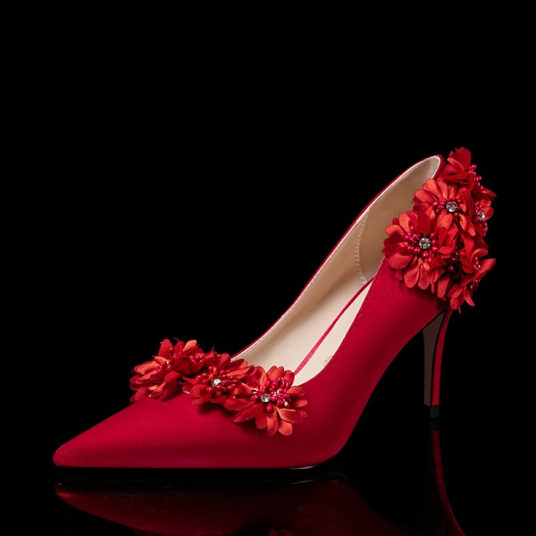 Fashion Champagne Wedding Shoes 2020 Satin 3D Lace Appliques Rhinestone 7 cm Stiletto Heels Pointed Toe Wedding Pumps