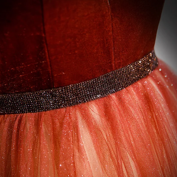 Moderne / Mode Dégradé De Couleur Rouge Glitter Robe De Bal 2021 Princesse Bretelles Spaghetti Faux Diamant Ceinture Sans Manches Dos Nu Longue Robe De Ceremonie