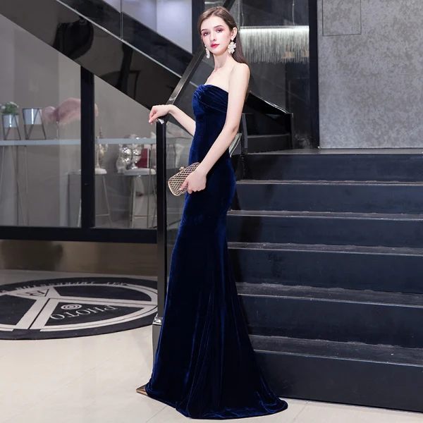 Élégant Couleur Unie Bleu Marine Robe De Soirée 2020 Trompette / Sirène Daim Une épaule Sans Manches Dos Nu Longue Robe De Ceremonie