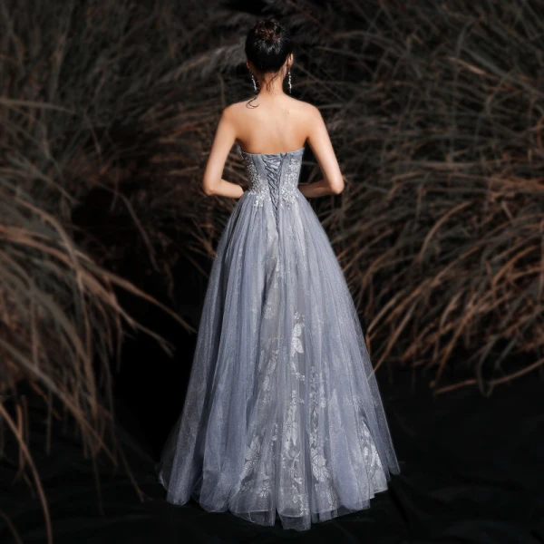 Charmant Gris Robe De Bal 2020 Princesse Bustier Gland En Dentelle Fleur Paillettes Sans Manches Dos Nu Longue Robe De Ceremonie