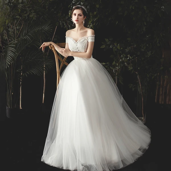 Charmant Ivoire Robe De Mariée 2020 Princesse Volants De l'épaule En Dentelle Fleur Sans Manches Dos Nu Longue
