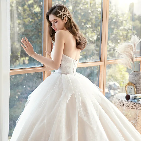 Charming Ivory Wedding Dresses 2020 Ball Gown Strapless Rhinestone Lace Flower Sleeveless Backless Royal Train
