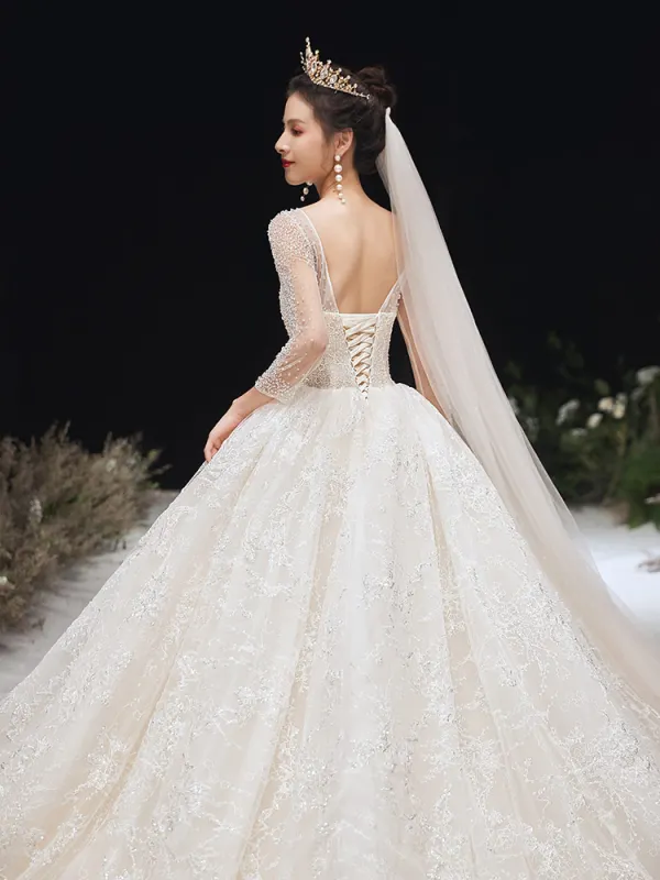 High End Ivory / Creme Brautkleider / Hochzeitskleider 2020 Ballkleid Rundhalsausschnitt Perlenstickerei Kristall Pailletten Spitze Blumen 3/4 Ärmel Rückenfreies Kathedrale Schleppe