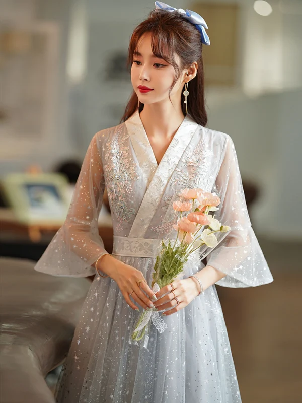 Fashion Sky Blue Lace Flower Bridesmaid Dresses 2021 A-Line / Princess V-Neck Pearl Sequins Bell sleeves Floor-Length / Long Wedding Party Dresses