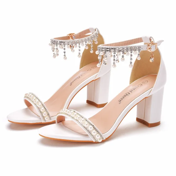 Charmant Weiß Perle Strass Brautschuhe 2021 7 cm Thick Heels Peeptoes Hochzeit Sandaletten Hochhackige