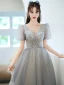 Élégant Gris Perlage Paillettes Robe De Bal 2021 Princesse V-Cou Manches Courtes Dos Nu Promo Longue Robe De Ceremonie