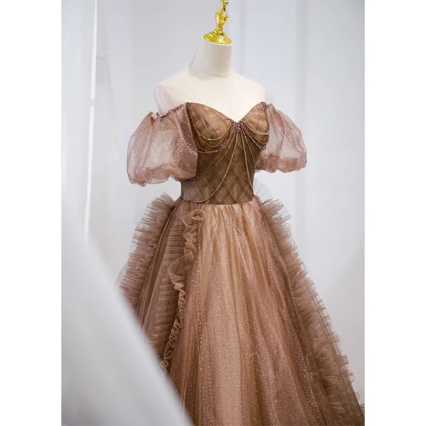Fashion Brown Beading Sequins Rhinestone Backless Pierced Prom Dresses 2021 A-Line / Princess Off-The-Shoulder Puffy Short Sleeve Floor-Length / Long Formal Dresses