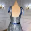High End Glitzernden Grau Himmelblau Abendkleider 2021 A Linie Spaghettiträger Handgefertigt Perlenstickerei Pailletten Ärmellos Rückenfreies Stoffgürtel Lange Festliche Kleider