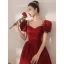 Elegant Burgunder Beading Perle Ballkjoler 2021 Prinsesse Satin Firkantet Hals Puffy Korte Ermer Ryggløse Lange Formelle Kjoler