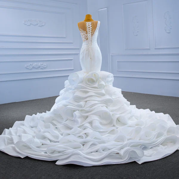 Luxury / Gorgeous White Cascading Ruffles Wedding Dresses 2021 Trumpet / Mermaid Scoop Neck Beading Sequins Rhinestone Lace Flower Sleeveless Backless Royal Train Wedding