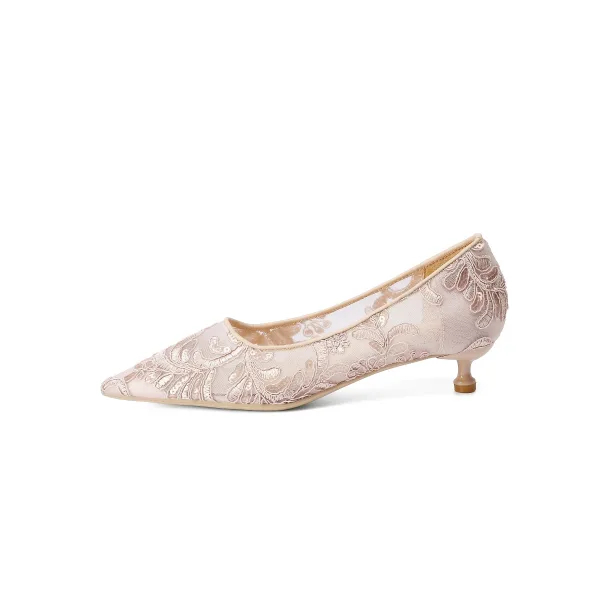 Elegant Champagne Lace Flower Wedding Shoes 2021 Pointed Toe 3 cm Stiletto Heels Low Heel Wedding Pumps High Heels