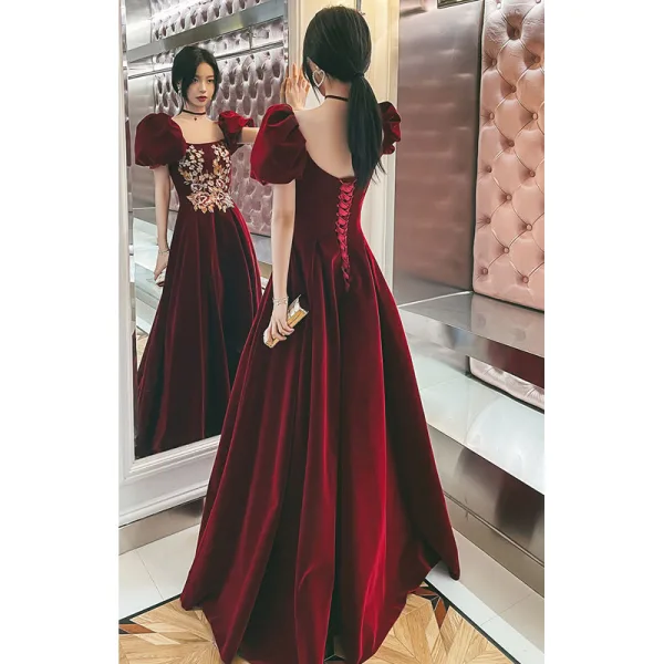 Elegant Burgundy Suede Prom Dresses 2022 A-Line / Princess Square Neckline Lace Flower Puffy Short Sleeve Backless Floor-Length / Long Prom Dresses