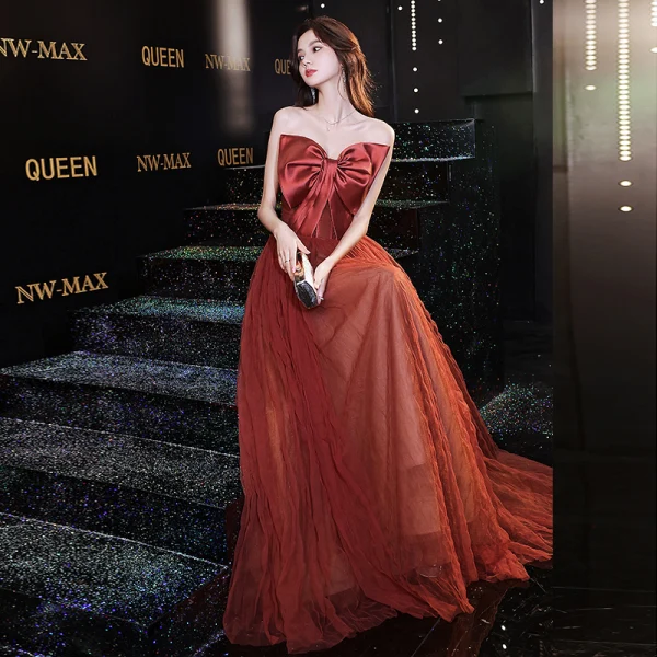 Chic / Beautiful Burgundy Prom Dresses 2022 A-Line / Princess Strapless Bow Sleeveless Backless Floor-Length / Long Formal Dresses