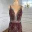 Haut de Gamme Bordeaux Perlage Faux Diamant Gland Robe De Soirée 2022 Trompette / Sirène Col v profond Sans Manches Dos Nu Longue Robe De Ceremonie