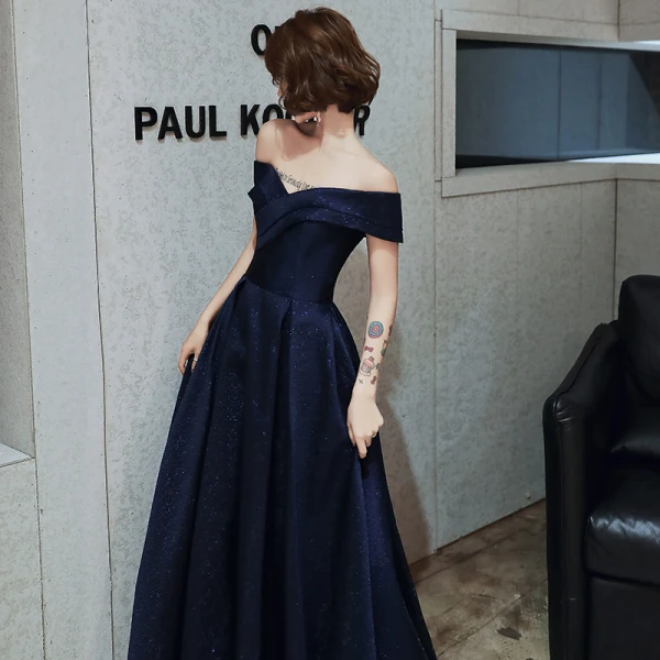 Chic / Beautiful Navy Blue Glitter Satin Prom Dresses 2022 A-Line / Princess Off-The-Shoulder Short Sleeve Backless Floor-Length / Long Formal Dresses