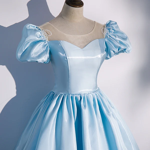 Élégant Bleu Ciel Satin Robe De Bal 2022 Robe Boule Encolure Dégagée Perlage Noeud Gonflée Manches Courtes Dos Nu Longue Robe De Ceremonie