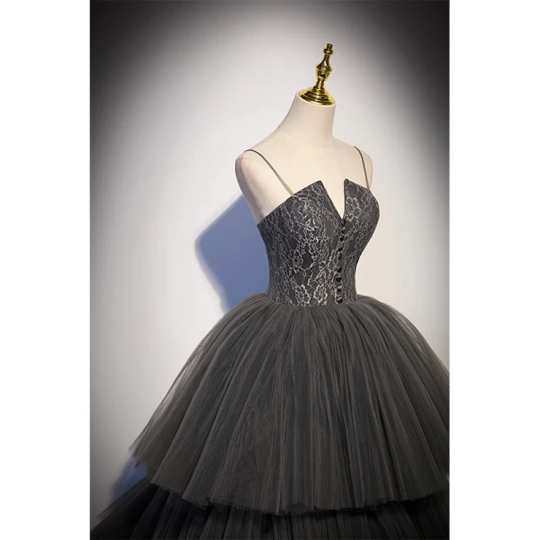 Elegant Grey Lace Flower Cascading Ruffles Prom Dresses 2022 Ball Gown Spaghetti Straps Sleeveless Backless Sweep Train Formal Dresses